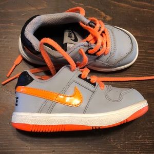 Nike toddler shoes grey orange 8